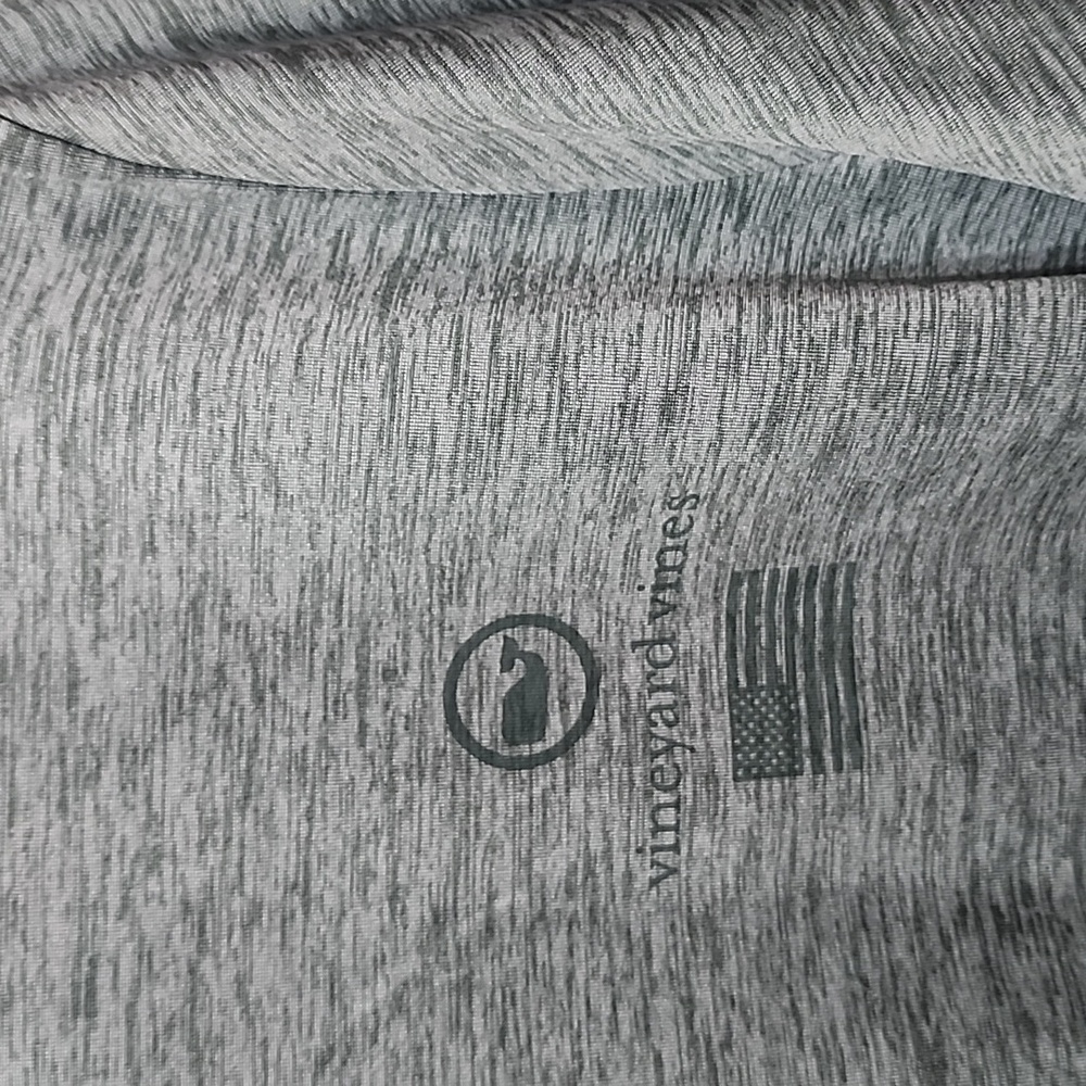 Vineyard Vines Men's T-Shirt  Size small - Picture 3 of 7